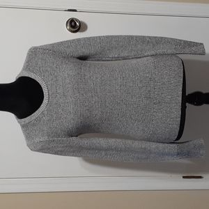 Ladies Calvin Klein sweater, size s/p, gray/black